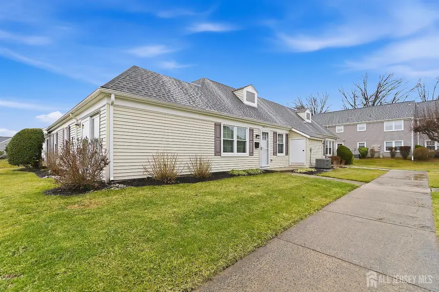 -205 Madison Lane #C, Monroe, NJ 08831 - Image #2