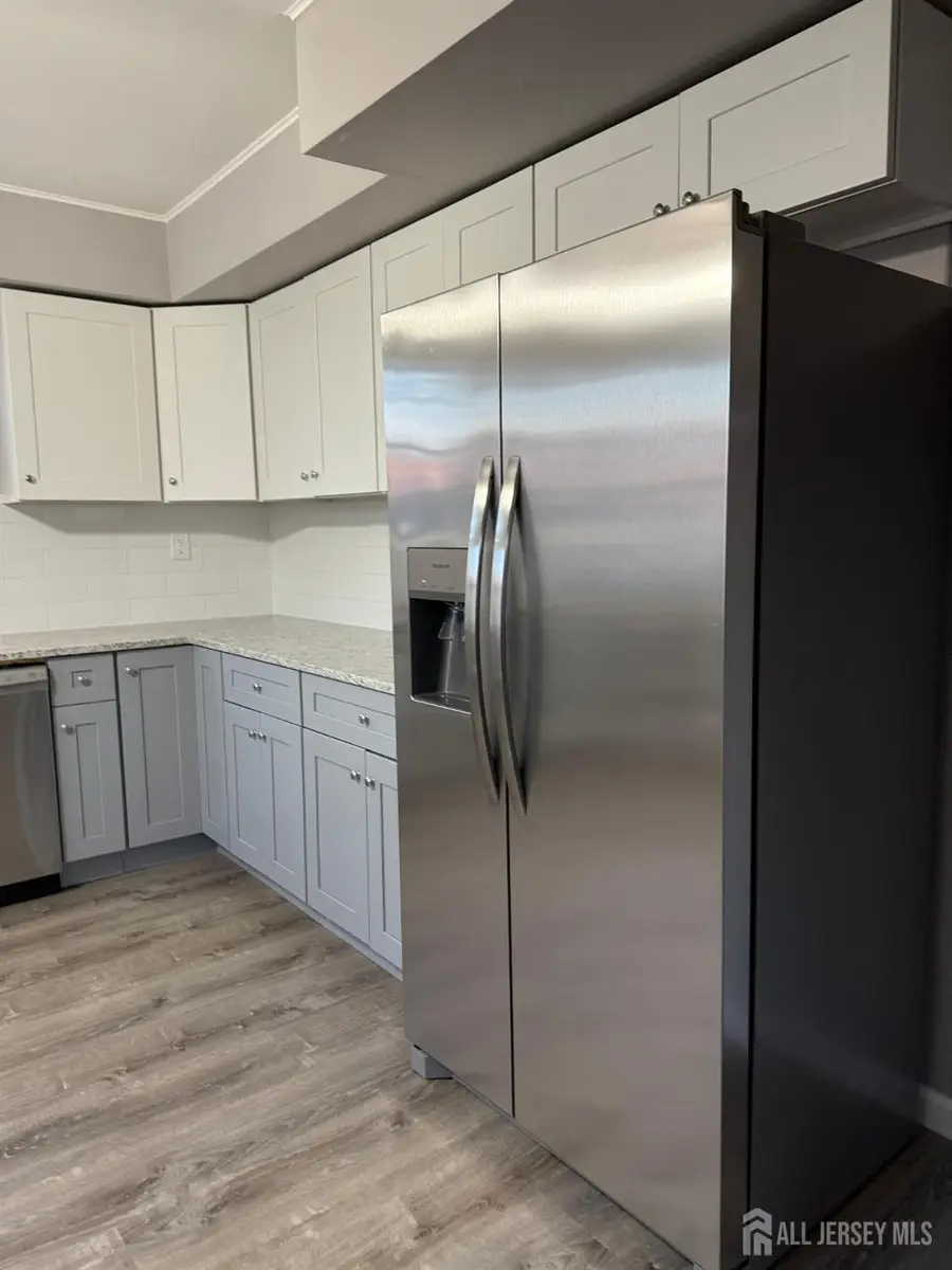 -231 Hillcrest Avenue, Laurence Harbor, NJ 08879 - #3