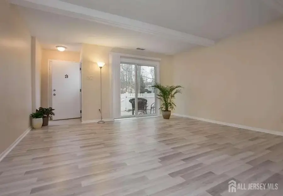 -29 Wynwood Drive, Heathcote, NJ 08852 - Image #3