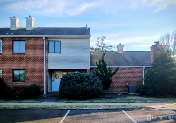 -119 Nightingale Court, Old Bridge, NJ 08857