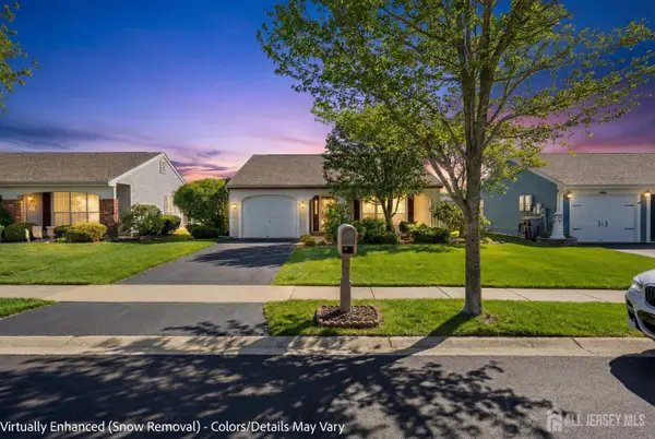 -23 Blackthorn Place, Manchester, NJ 08759