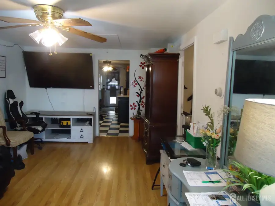 -720 Mary Street, Perth Amboy, NJ 08861 - #3