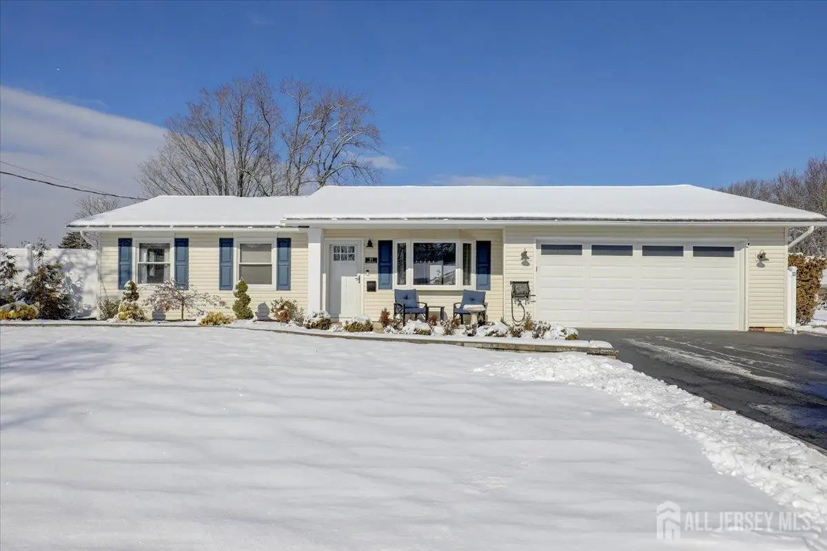 -21 Throop Avenue, Monroe, NJ 08831 - #1