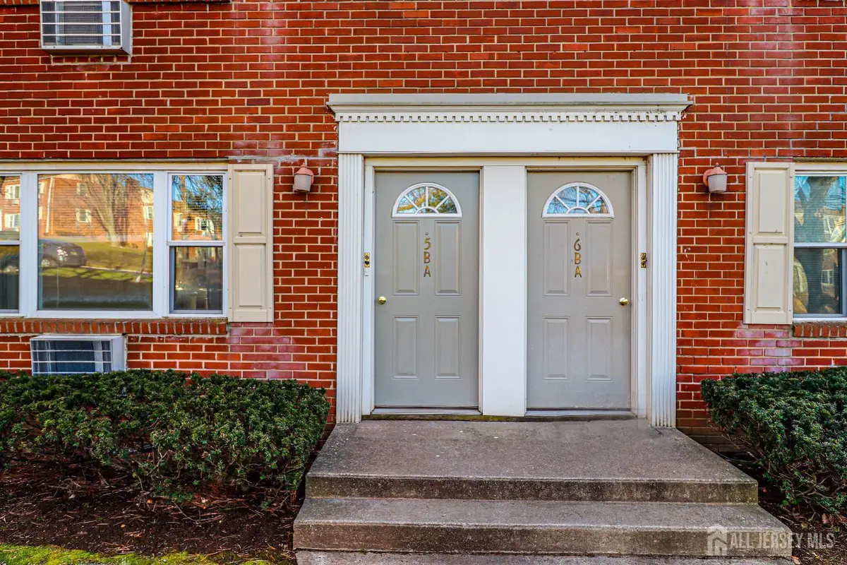 -6 York Drive #5A, Edison, NJ 08817 - Image #1