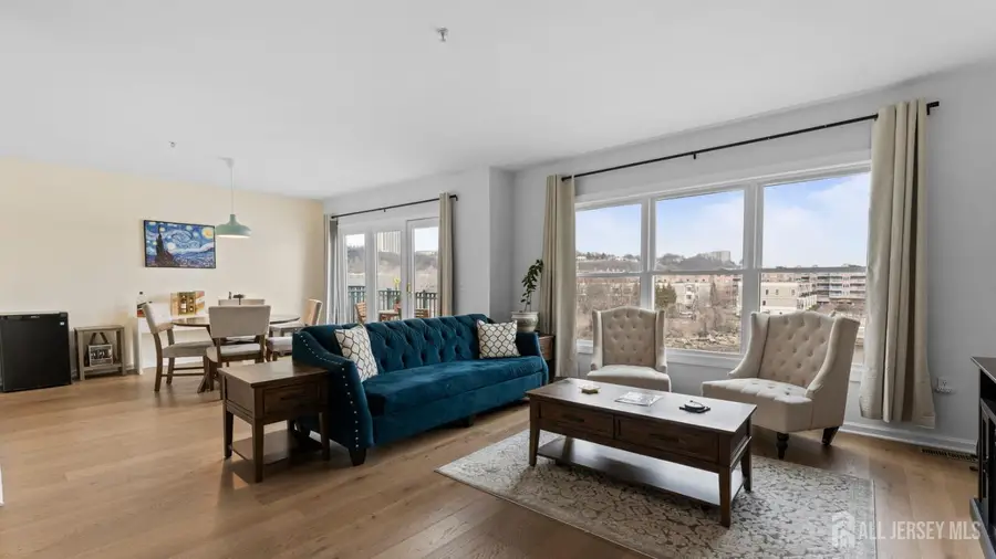 -344 The Promenade, Edgewater, NJ 07020 - Image #2