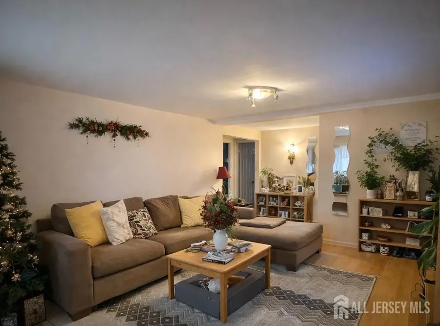 -18 Garfield Park #A, Edison, NJ 08837 - Image #3