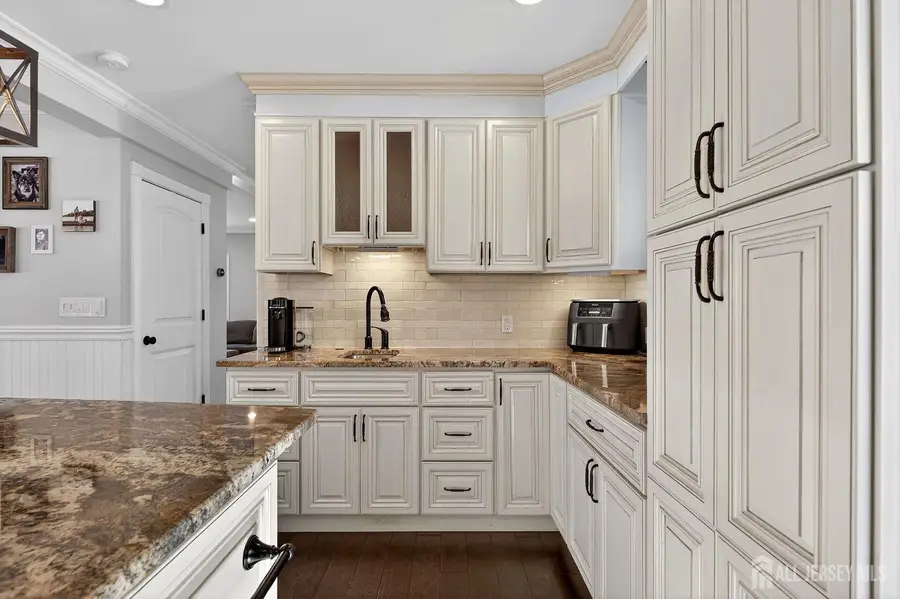 -47 E Sedgwick Street, Monroe, NJ 08831 - #3