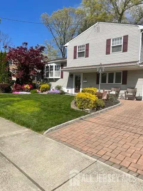 -21 Mcginnis Road, Edison, NJ 08817 - Image #3