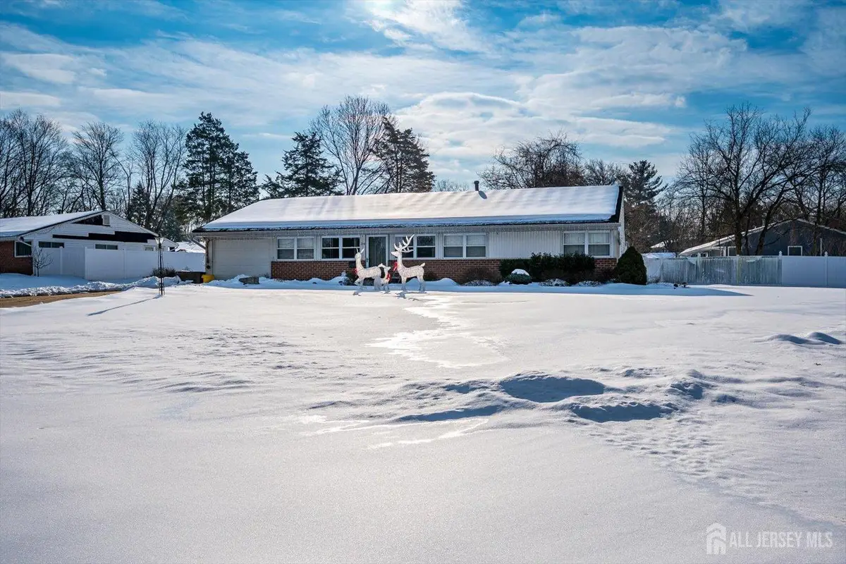 -34 Sturgis Road, Kendall Park, NJ 08824 - #1