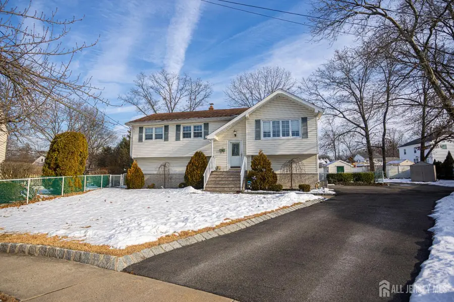 -10 Lapa Court, Sayreville, NJ 08859 - Image #2