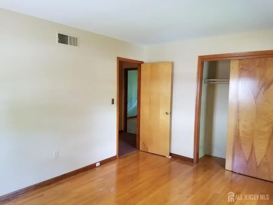 -6 South Middlebush Road, Middlebush, NJ 08873 - #2