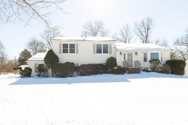 -9 Sturbridge Drive W, Piscataway, NJ 08854