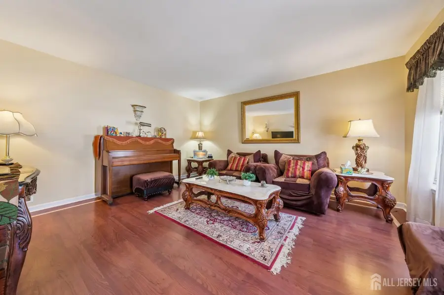 -5 Oak Hill Drive, Monroe, NJ 08831 - Image #2