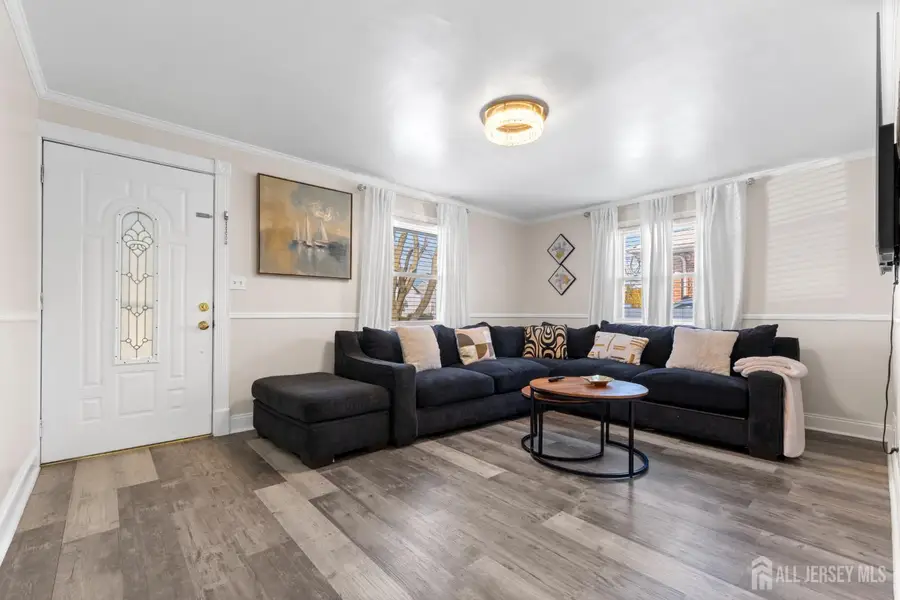 -696 Hanson Avenue, Perth Amboy, NJ 08861 - #3