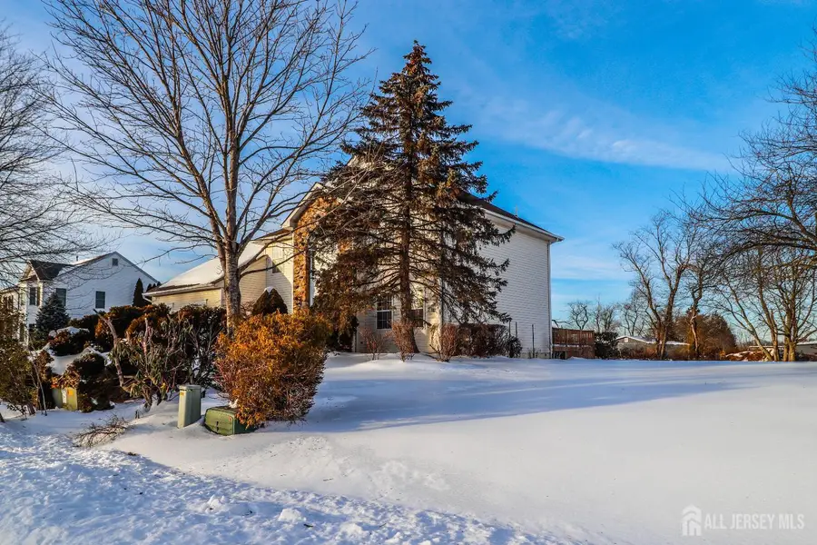 -6 Bering Way, Franklin Township, NJ 08873 - Image #3