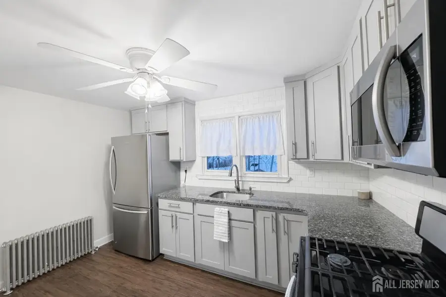 -3 Jerome Place #2, North Brunswick, NJ 08902 - Image #2