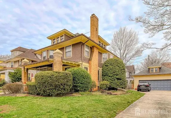 -5 Llewellyn Place, New Brunswick, NJ 08901