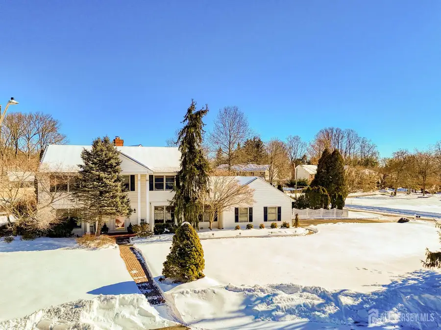 -11 Shady Glen Drive, North Brunswick, NJ 08902 - Image #2