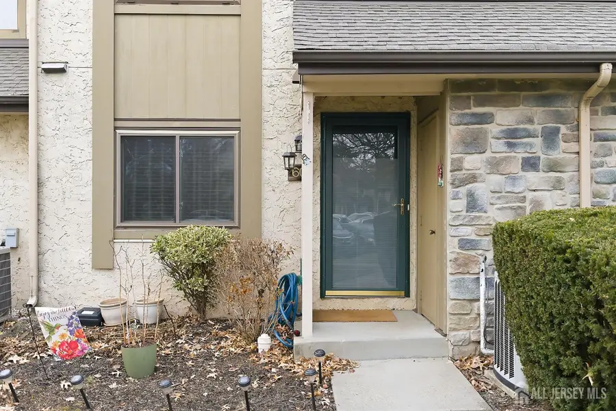 -60 Hampshire Drive, Plainsboro, NJ 08536 - #2