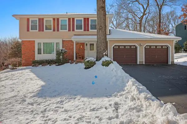 -18 Apache Court, East Brunswick, NJ 08816