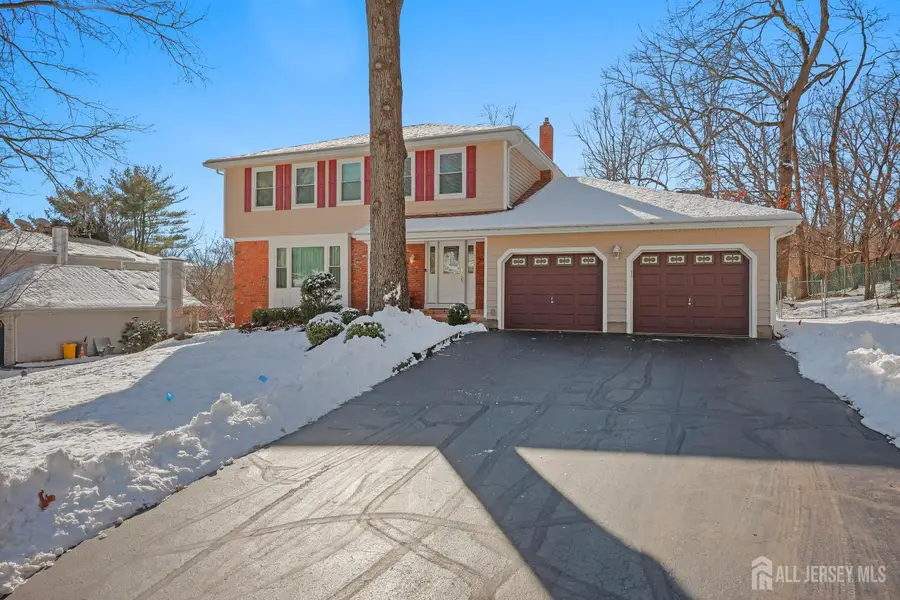 -18 Apache Court, East Brunswick, NJ 08816 - Image #2
