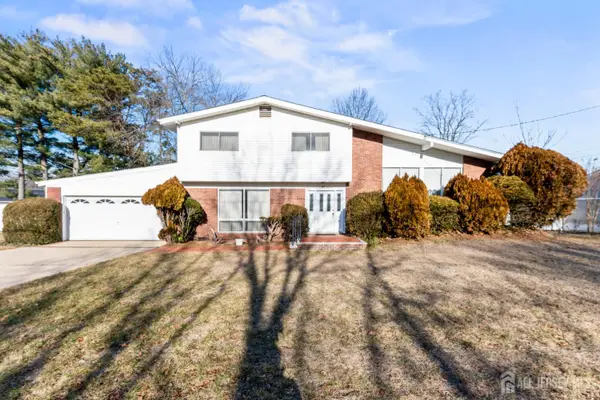 -33 Whitehall Road, East Brunswick, NJ 08816