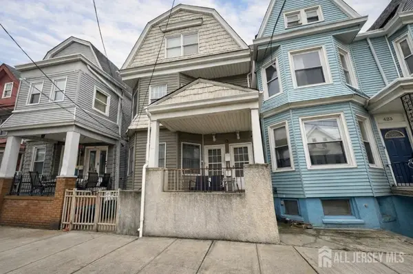 -425 Cleveland Avenue, Harrison, NJ 07029