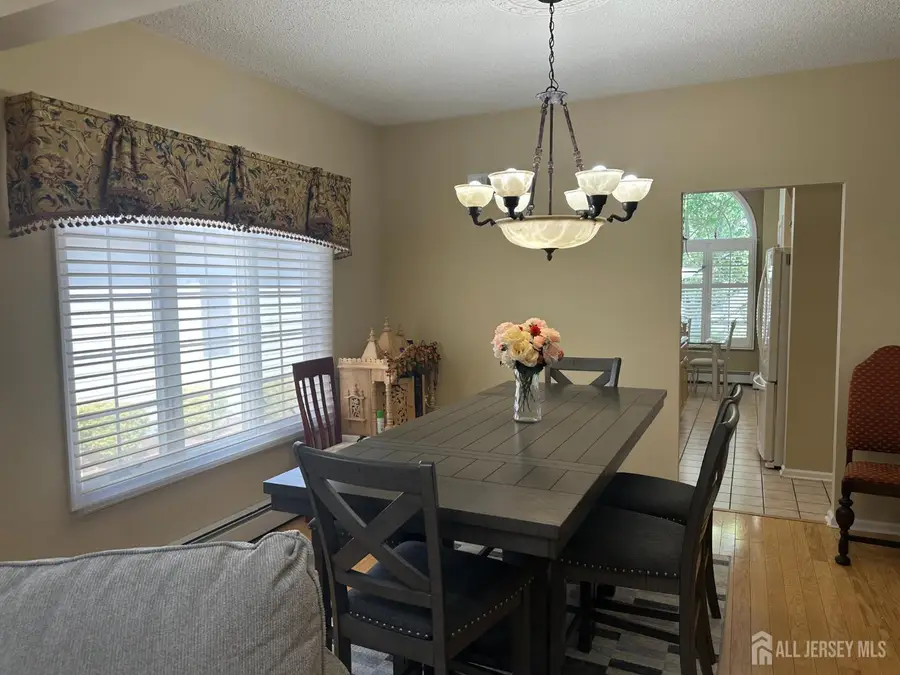 -31 Sherwood Drive, Monroe, NJ 08831 - Image #3