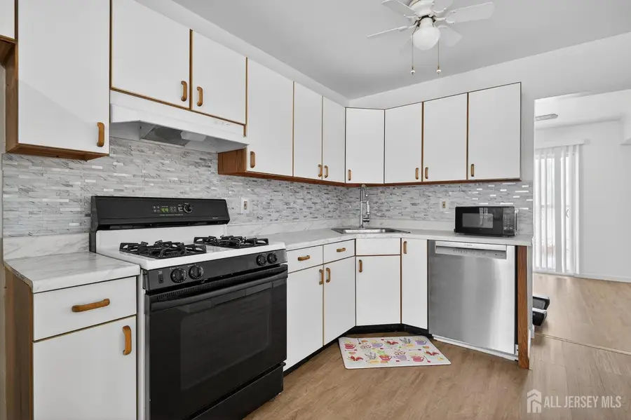 -22 Lake Avenue #5a, East Brunswick, NJ 08816 - #2