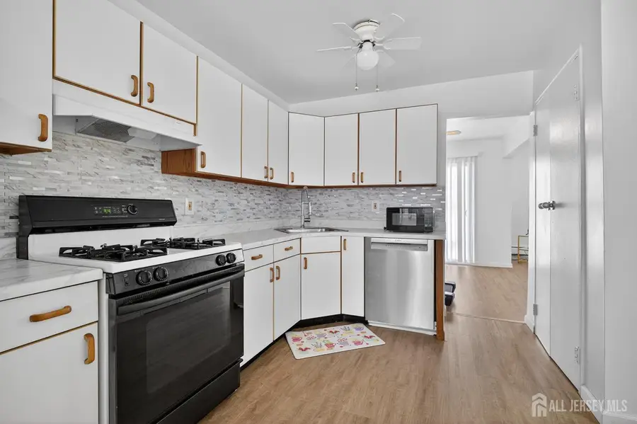 -22 Lake Avenue #5a, East Brunswick, NJ 08816 - #3