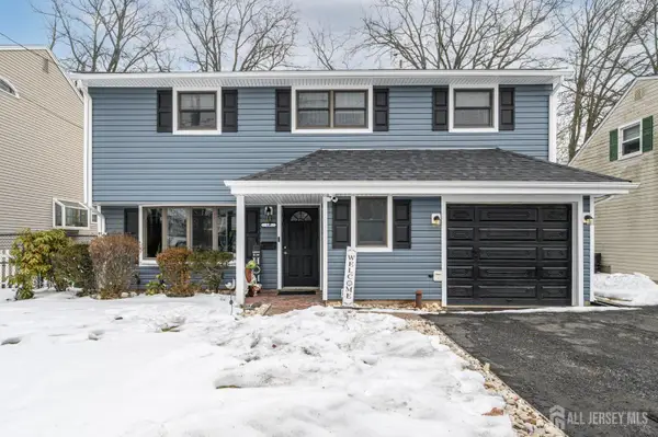 -16 N Lincoln Avenue N, Colonia, NJ 07067