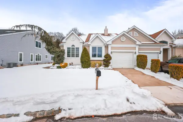 -17 Kingston Court, Monroe, NJ 08831