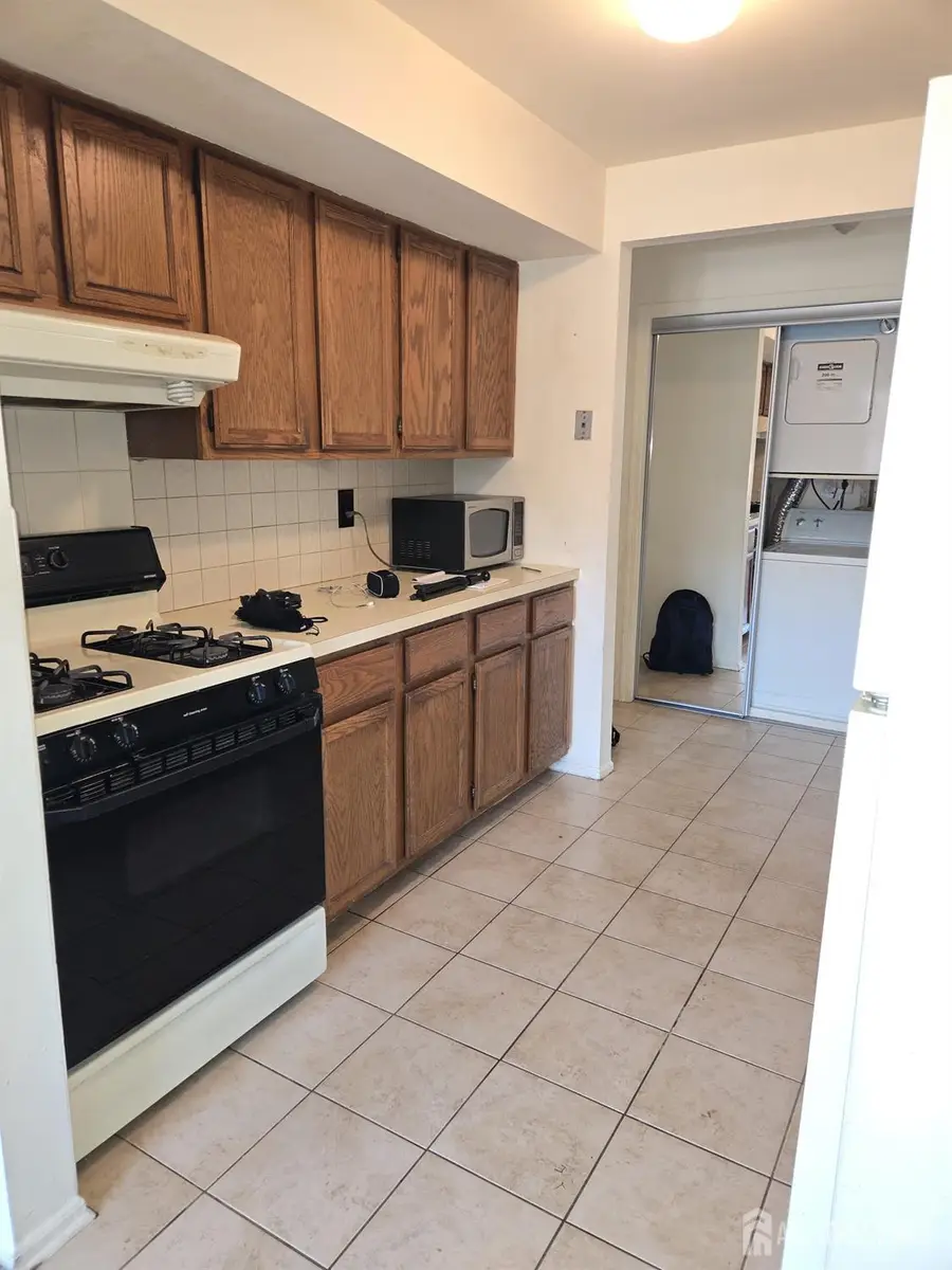 -198 Sierra Court, Woodbridge, NJ 07095 - #3