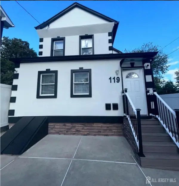 -119 Columbus Place, Roselle Park, NJ 07204