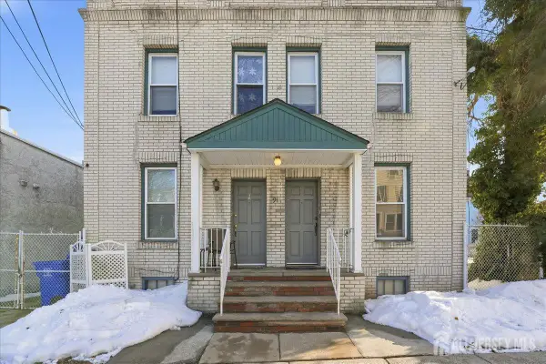 -91 2nd St, Woodbridge Proper, NJ 07095