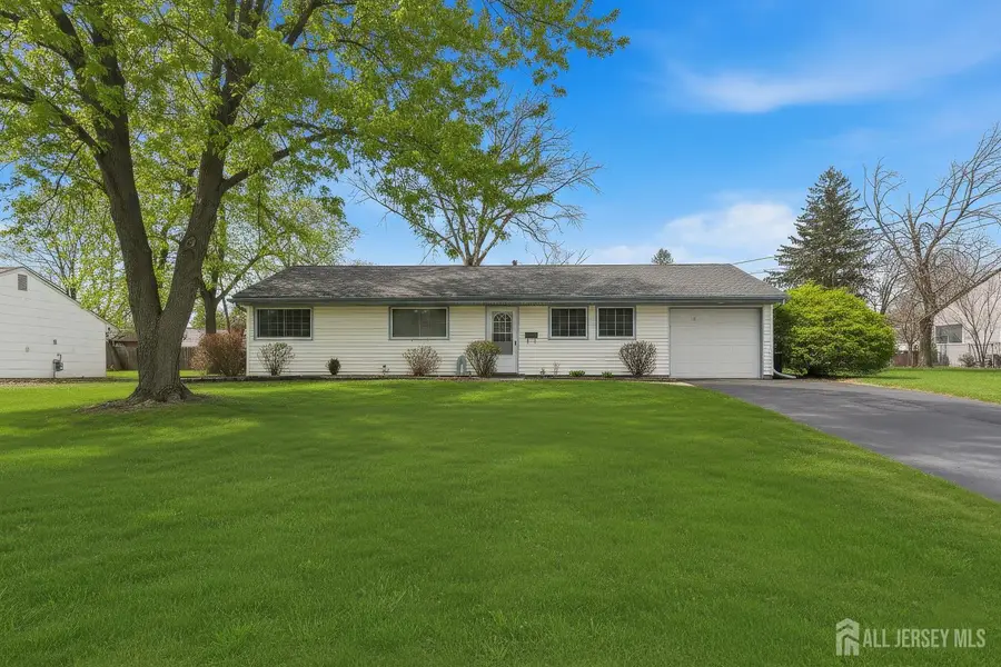 -10 Cranston Road, Kendall Park, NJ 08824 - #2