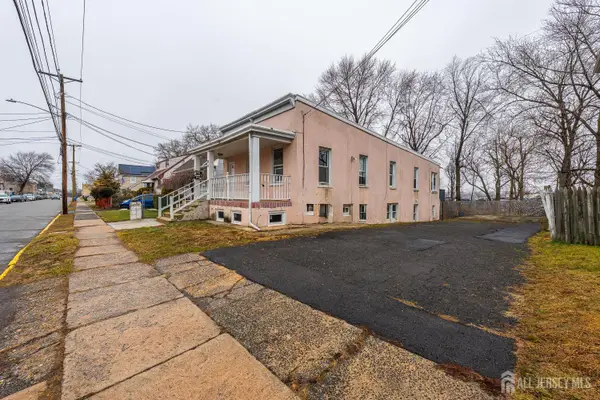 -86 S Fulton Street S, Woodbridge Proper, NJ 07095