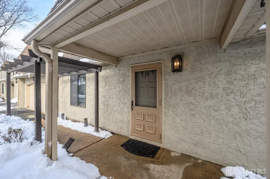 -35 Carriage Place, Edison, NJ 08820 - #2