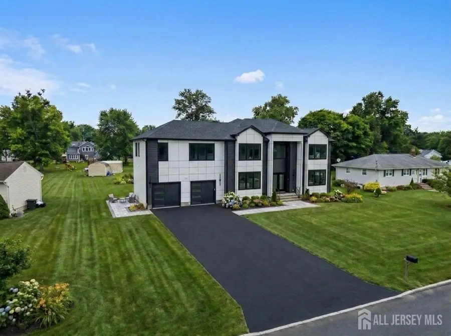 -11 Williams Road, Kendall Park, NJ 08824 - #2