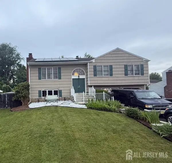 -134 Benart Place, Middlesex, NJ 08846