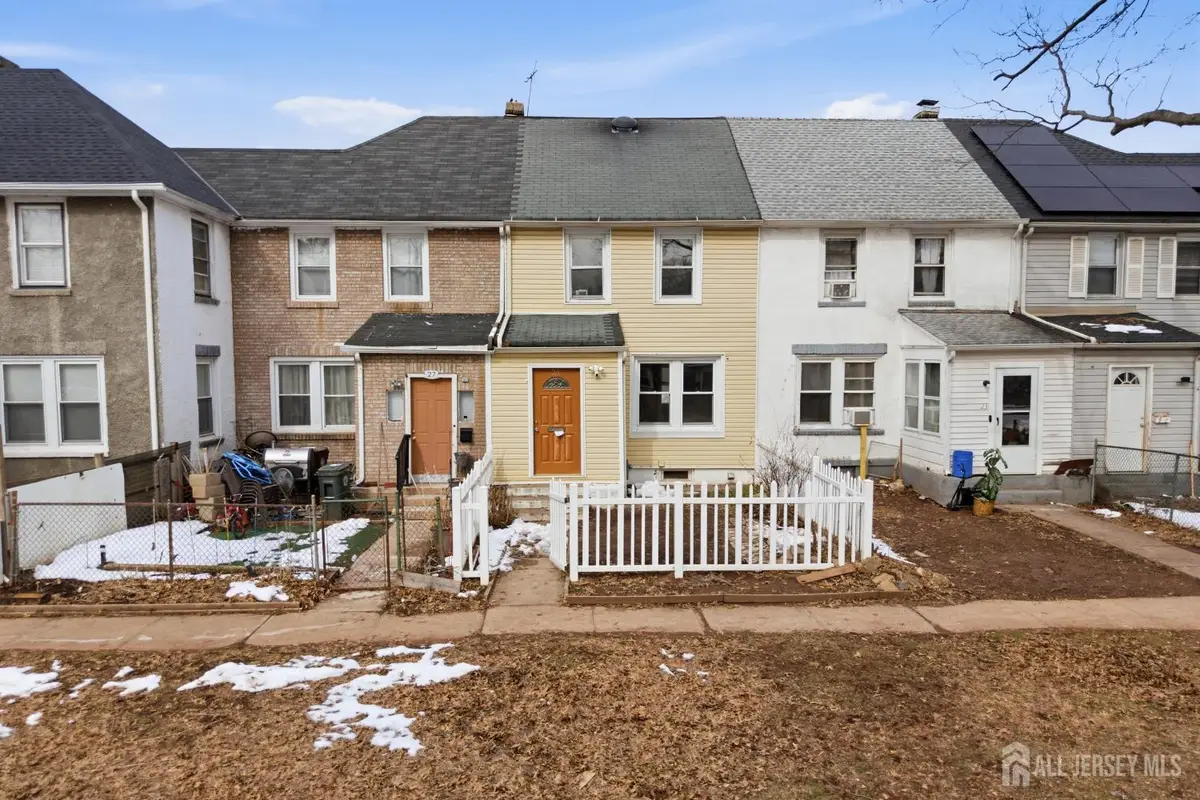 -25 Langley Place, New Brunswick, NJ 08901 - #1