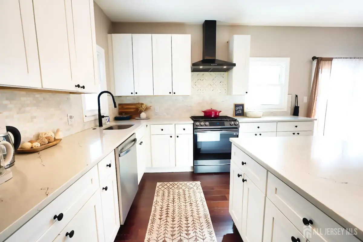 -28 E Duchess Avenue, Middletown, NJ 07748 - #1