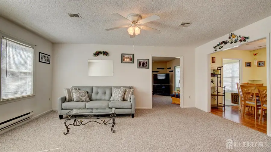 -636 Yale Way #O, Monroe, NJ 08831 - #2