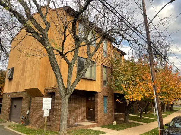 -81 Redmond Street, New Brunswick, NJ 08901