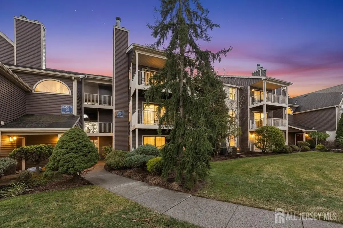 -208 Blew Court, East Brunswick, NJ 08816 - #1