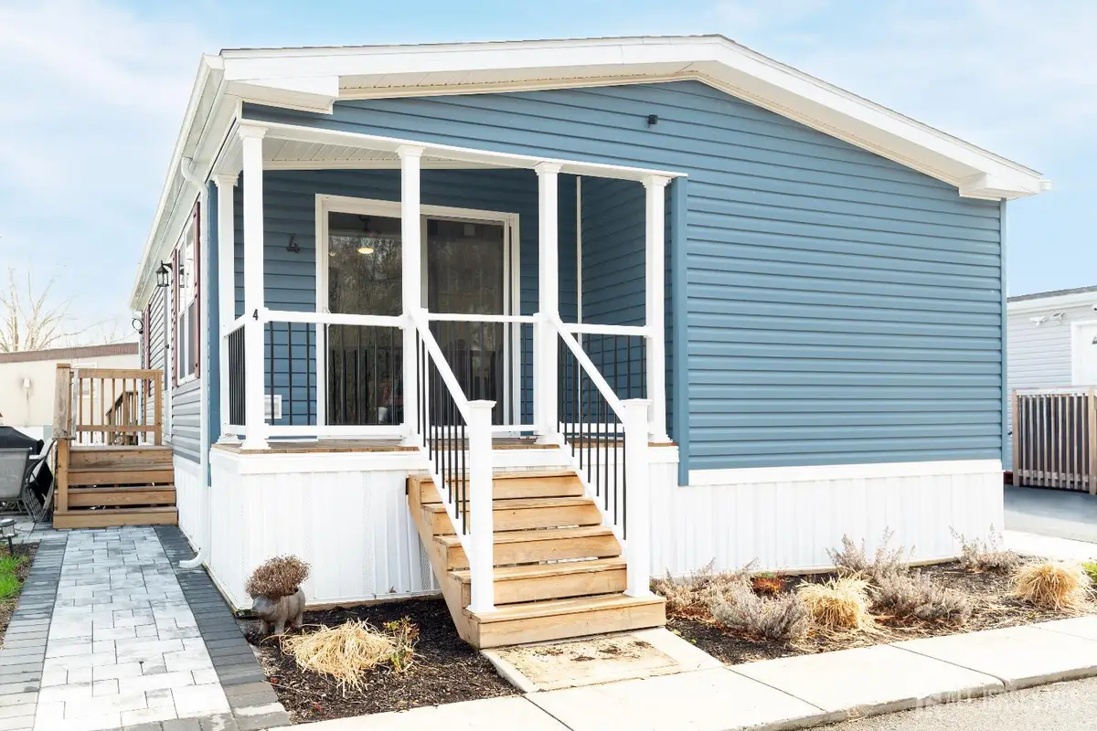 -4 Oakdale Village Drive, South Brunswick, NJ 08902 - #1