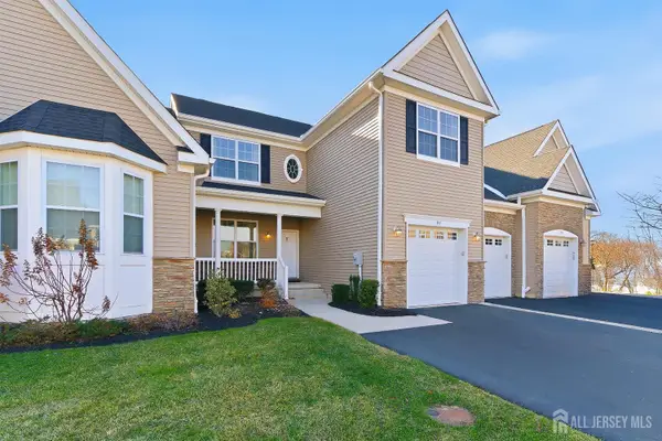 -51 Traditions Place, Monroe, NJ 08831