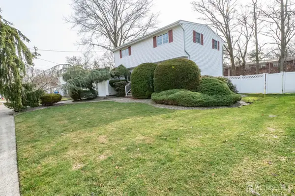-17 Rittner Lane, Old Bridge, NJ 08857
