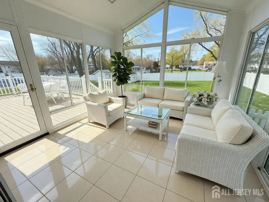 -35 Thompson Avenue, Fords, NJ 08863 - #3