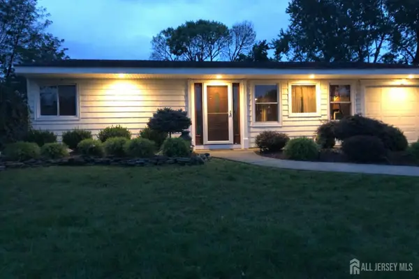 -32 Kingsley Road, South Brunswick, NJ 08824